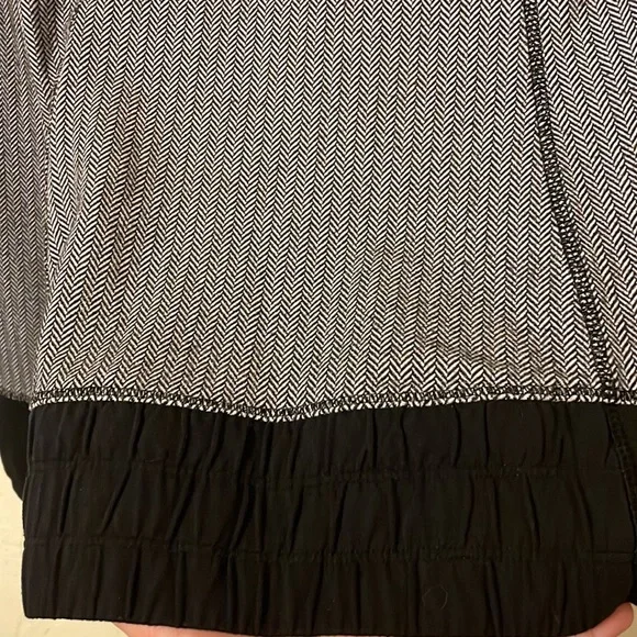 Lululemon pull over hoodie - Picture 8 of 9